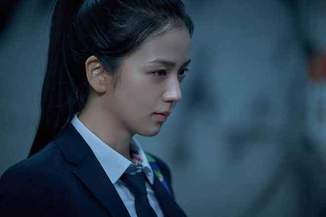 Tạo hình của Jisoo nhóm Blackpink trong phim “Toàn Trí Độc Giả: Tiên Tri”. Ảnh: Starnews Korea
