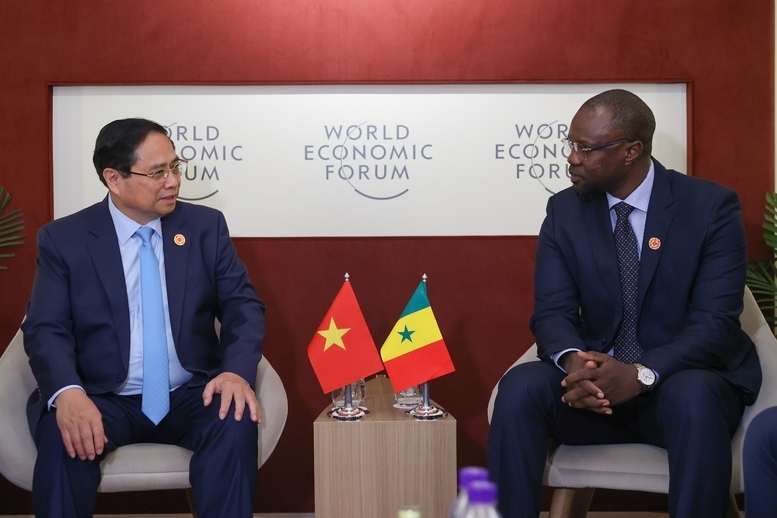 Thủ tướng Phạm Minh Chính và Thủ tướng Senegal Ousmane Songko - Ảnh: VGP/Nhật Bắc