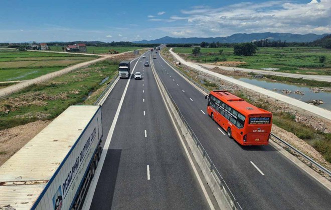 Đề nghị chỉ đạo xử lý các tồn tại liên quan cao tốc ở Hà Tĩnh