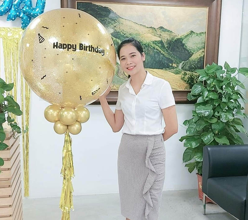 Chị Loan luôn nhấn mạnh mọi thông tin phản ánh đều được bảo mật hoàn toàn để người lao động yên tâm đóng góp ý kiến. Ảnh: Nhân vật cung cấp.