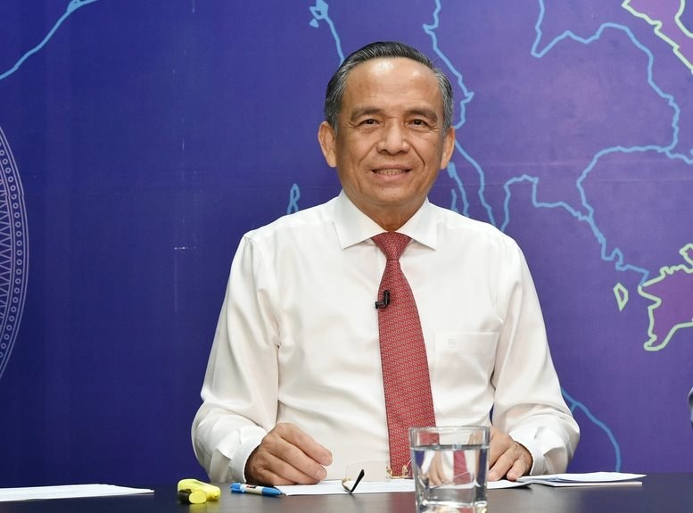 ong-le-hoang-chau.jpg