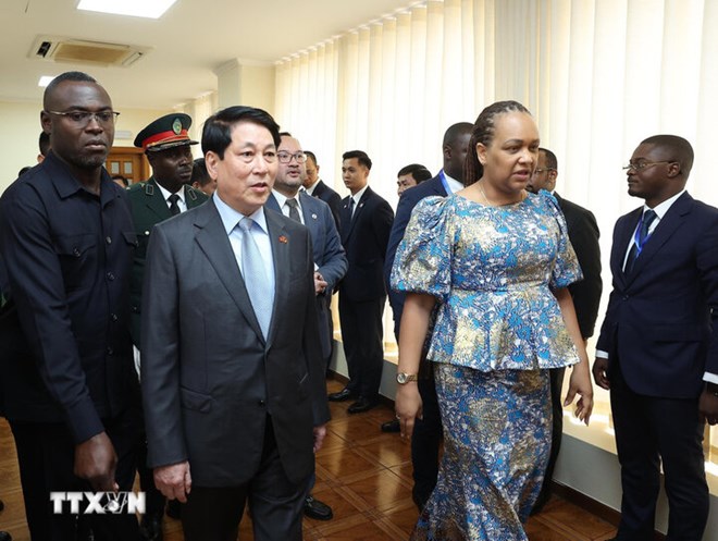 Chuyến thăm gắn kết tình đồng chí, anh em Việt Nam - Angola