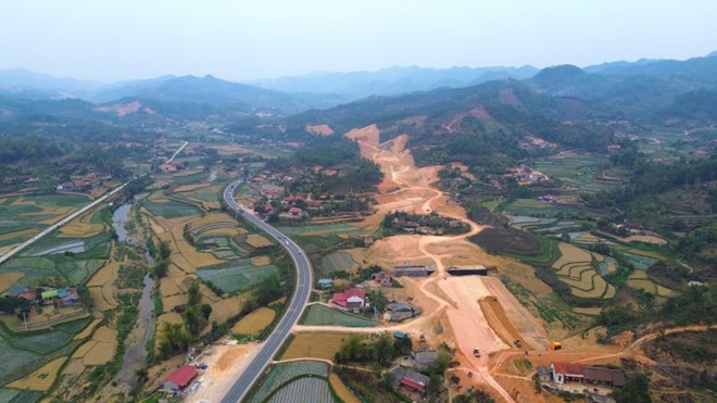 Vướng mặt bằng, cao tốc Hữu Nghị - Chi Lăng thi công ì ạch