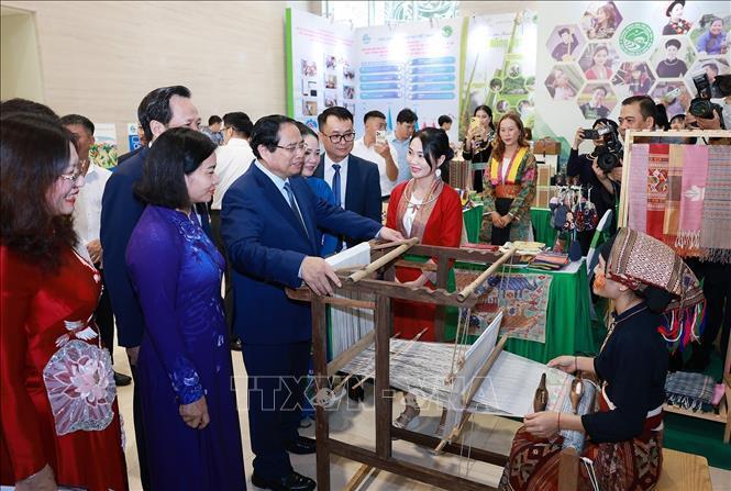 Thủ tướng dự Tổng kết Chương trình mục tiêu quốc gia phát triển kinh tế - xã hội - 5