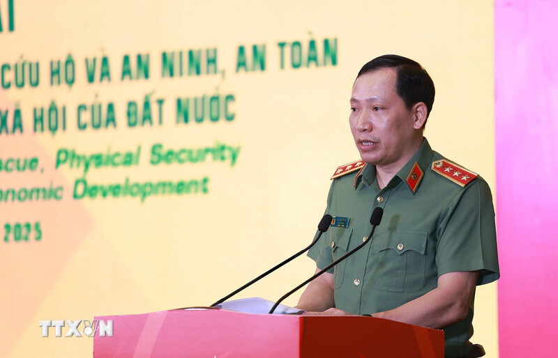 Thượng tướng Lê Văn Tuyến, Thứ trưởng Bộ Công an phát biểu tại diễn đàn - (Ảnh: Dương Giang/TTXVN)