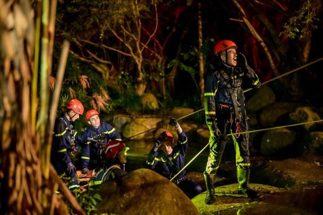 Ngô Kiến Huy, Kiều Minh Tuấn đối diện hiểm nguy trong chương trình Chiến sĩ quả cảm