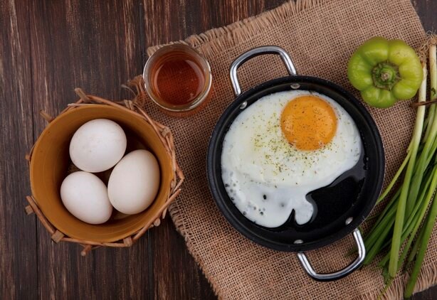 Trứng có thật sự làm tăng cholesterol và hại tim mạch