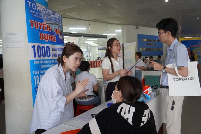 Đồng Nai thiếu lao động, nhiều công ty treo thưởng tuyển dụng