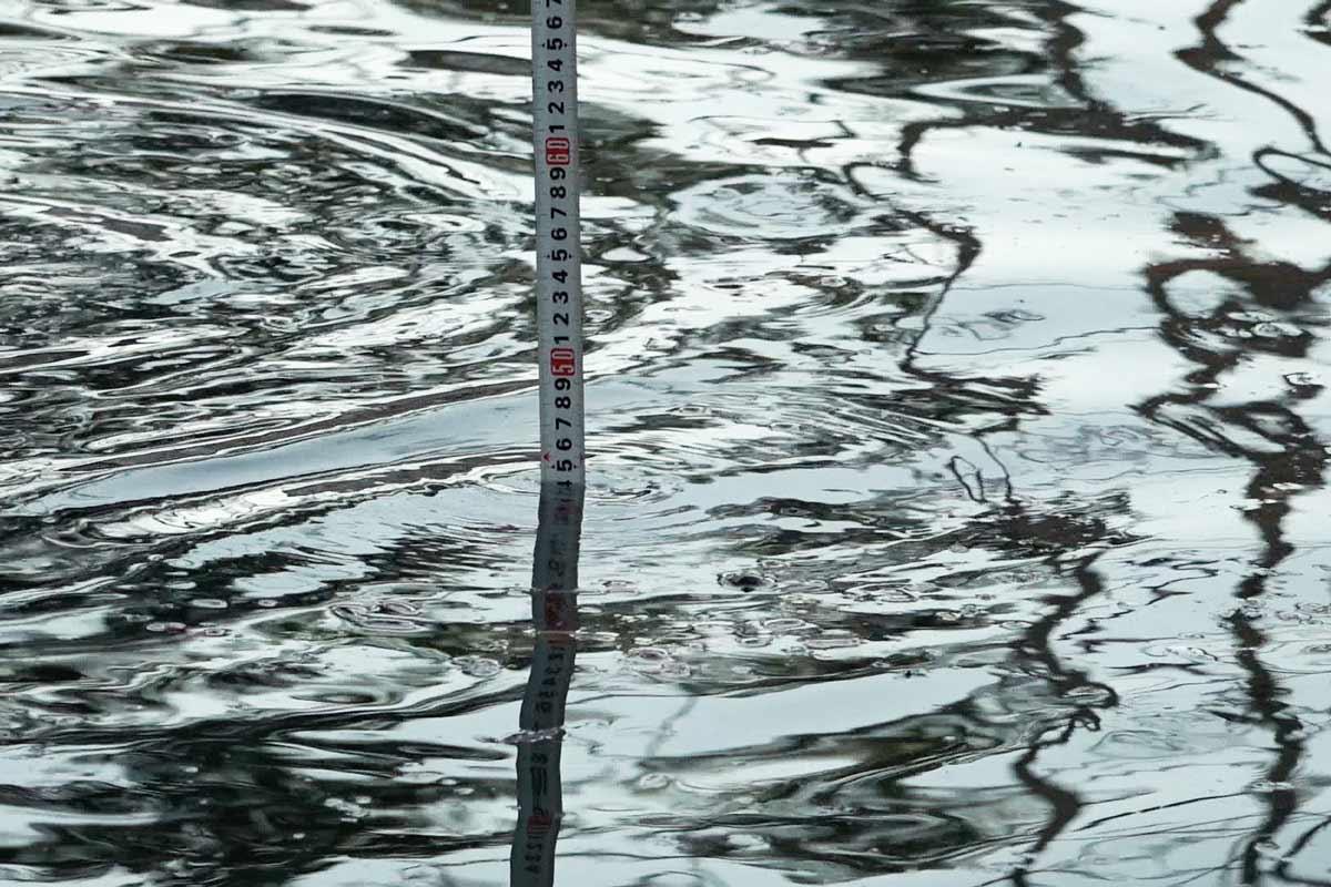 Một số điểm sâu khoảng 50cm. Ảnh: Đoàn Hưng