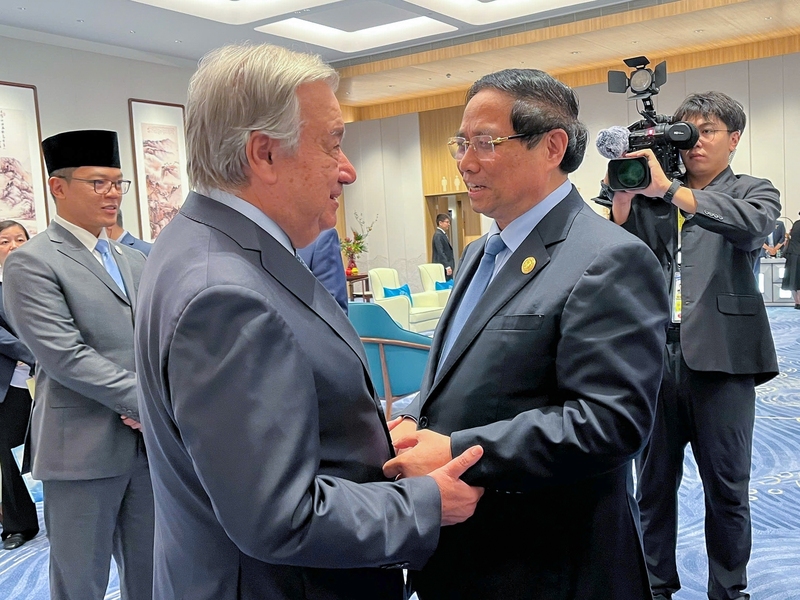 Thủ tướng Chính phủ Phạm Minh Chính gặp Tổng Thư ký Liên Hợp Quốc Antonio Guterres. Ảnh: VGP/Nhật Bắc