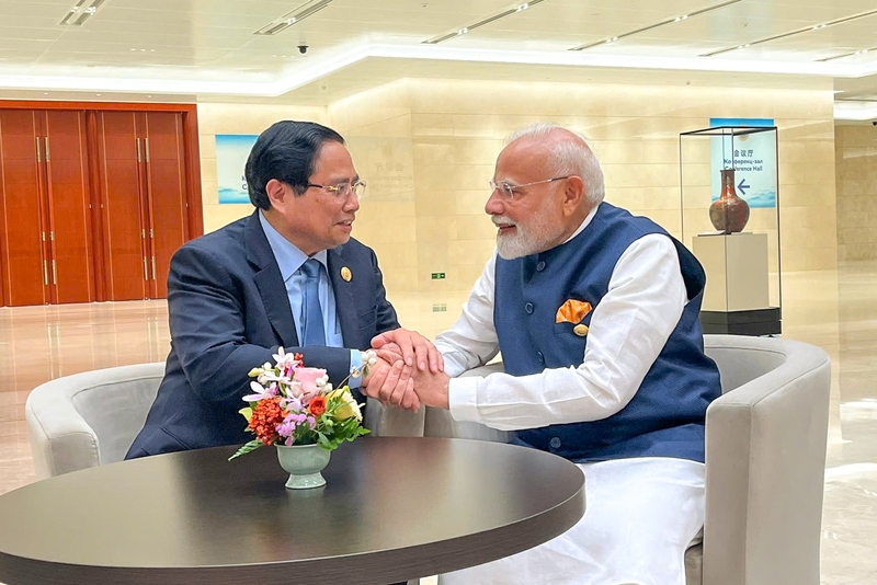 Thủ tướng Chính phủ Phạm Minh Chính gặp Thủ tướng Ấn Độ Narendra Modi. Ảnh: VGP/Nhật Bắc