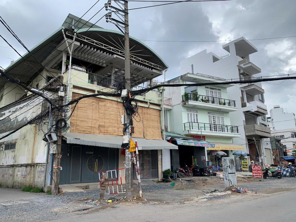 Dự án mở rộng đường Chu Văn An dự kiến hoàn thành vào tháng 11.2025. Ảnh: Thái Bảo