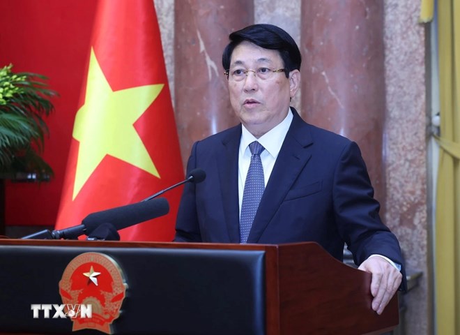 Chủ tịch nước Lương Cường gửi thư động viên, nhắn nhủ đến các thầy giáo, cô giáo, cán bộ quản lý, người lao động ngành Giáo dục, các em học sinh, sinh viên, học viên và các bậc phụ huynh nhân dịp khai giảng năm học mới 2025 - 2026. Ảnh: TTXVN