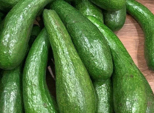 Lý do người thận yếu nên hạn chế ăn quả bơ