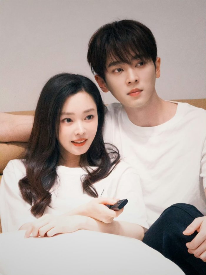 Tống Dật và Thừa Lỗi trong bộ ảnh bối cảnh hiện đại. Ảnh: Nhà sản xuất “Dữ Tấn Trường An”