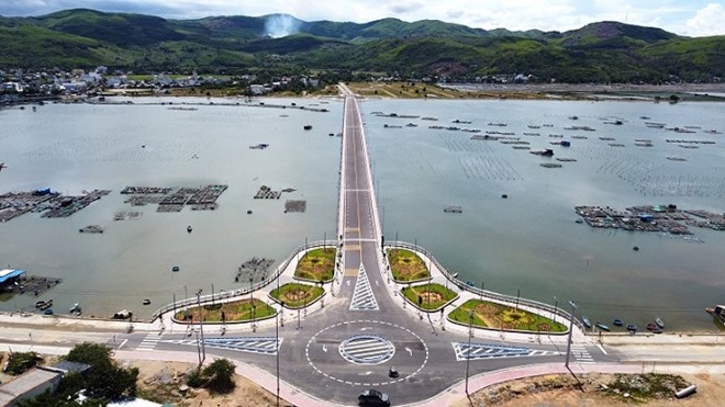 Hai cây cầu 415 tỉ đồng hoàn thành mang lại niềm vui lớn cho người dân Quảng Ngãi