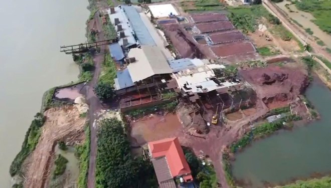 2 đối tượng đổ trái phép hơn 900 tấn chất thải ra môi trường ở Bắc Ninh