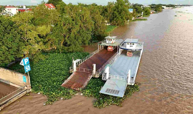 Bến phà hợp pháp ở Cần Thơ bỏ hoang, còn bến “chui” hoạt động