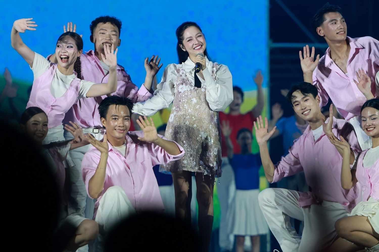 Bảo Anh trình diễn tại concert. Ảnh: Hải Nguyễn