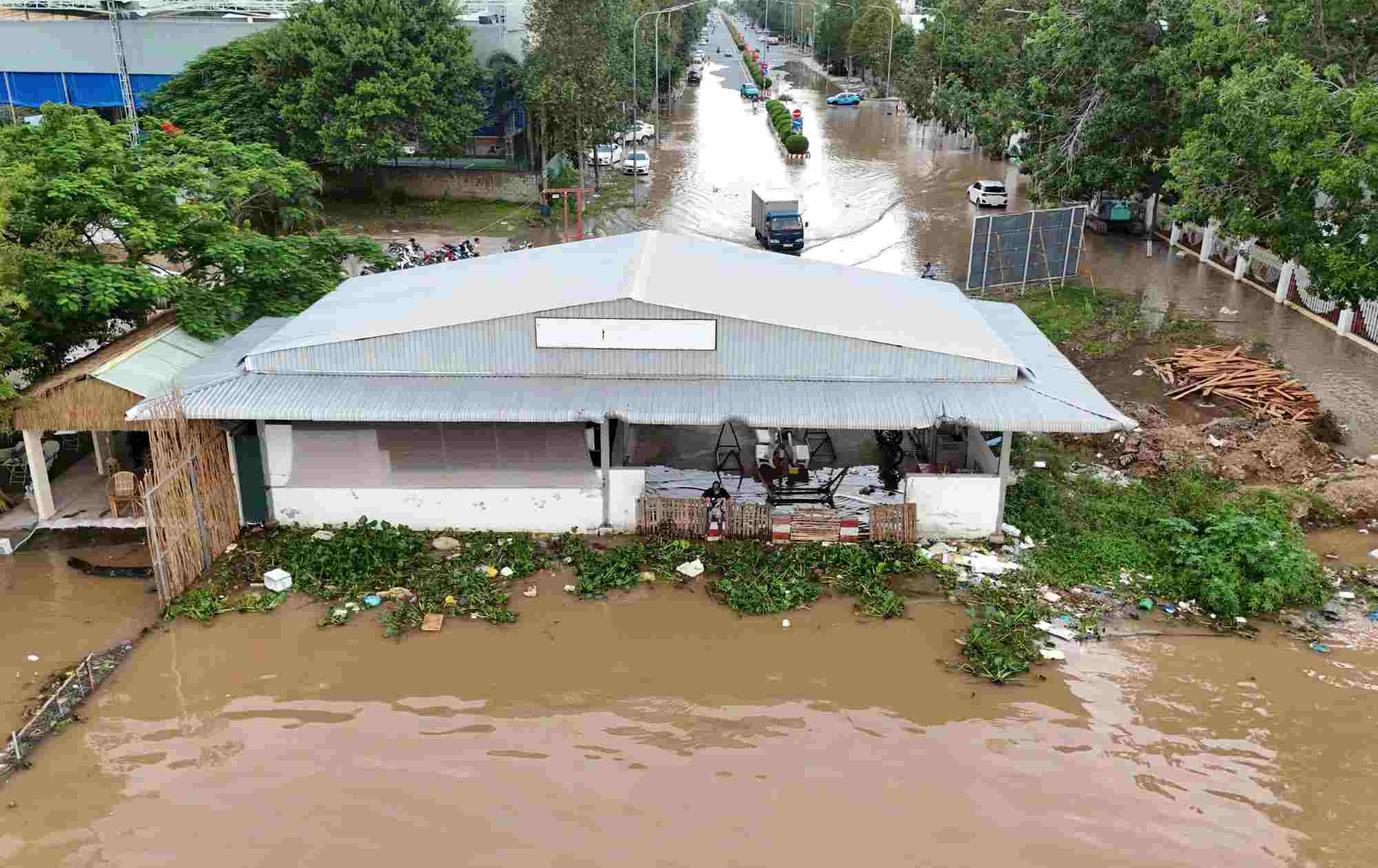 Bến phà phía bờ TP Cần Thơ. Ảnh: Tạ Quang