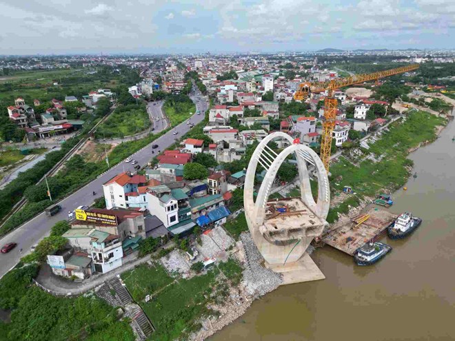 Hà Nội chậm bàn giao mặt bằng, cầu sông Đuống lùi tiến độ