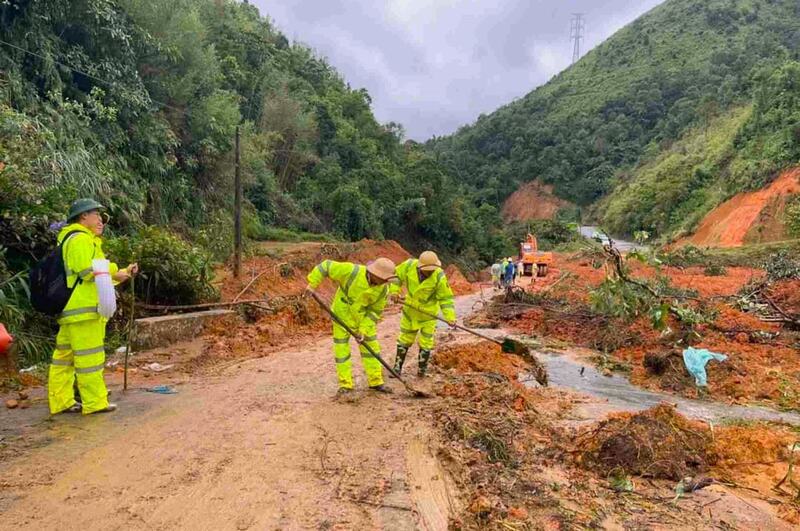 Mưa lớn kéo dài, nguy cơ rất cao xảy ra lũ ống, lũ quét, sạt lở đất. Ảnh minh họa