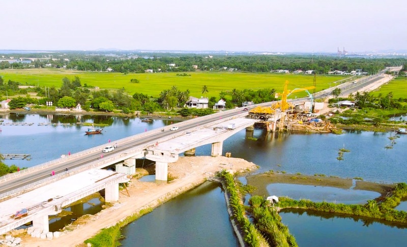 Hiện trạng đường Võ Chí Công, Đà Nẵng đoạn qua cầu Tam Tiến. Ảnh: Quân Hồ