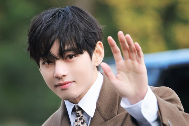V (BTS) được đánh giá có tiềm năng lớn trong lĩnh vực thời trang