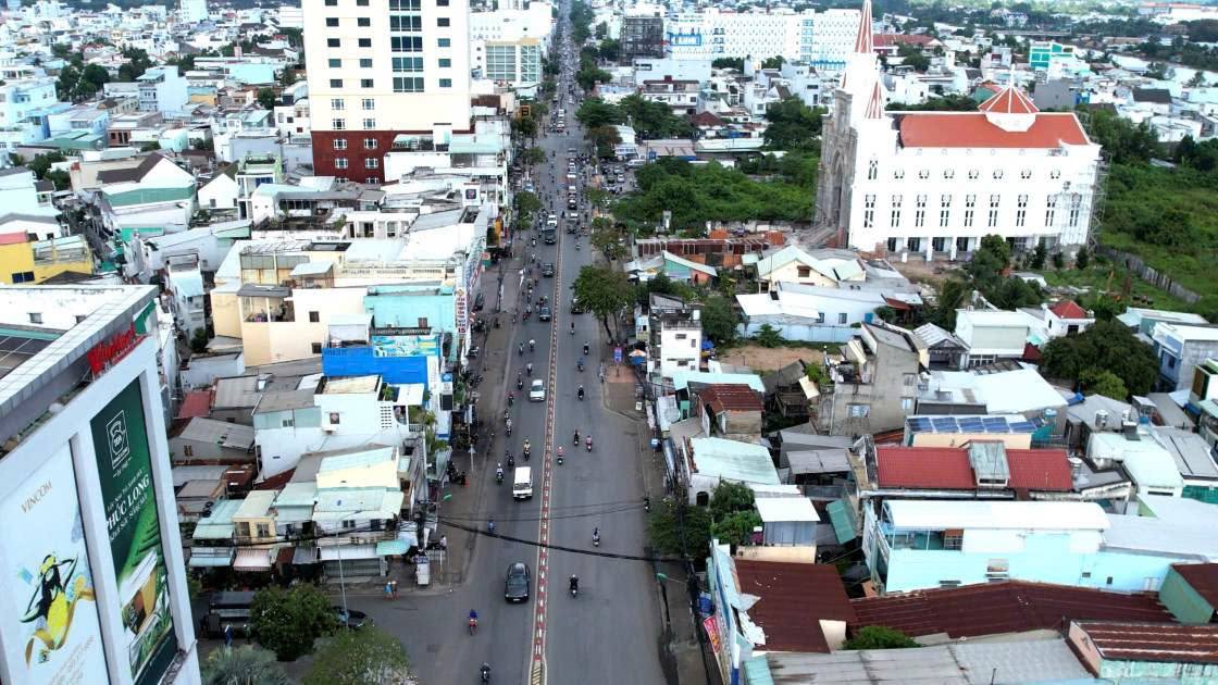 Quốc lộ 91 (Km0 - Km7) nhìn từ trên cao. Ảnh: Tạ Quang