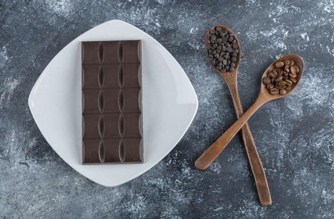 Ăn chocolate đen đúng lúc giúp cải thiện tâm trạng, giữ dáng và bảo vệ tim mạch