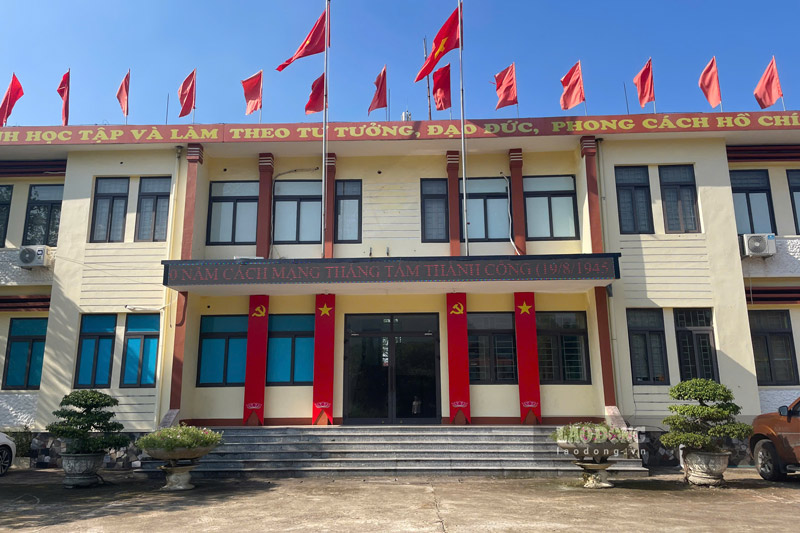 Trụ sở xã Tằng Loỏng hiện nay. Ảnh: Đinh Đại
