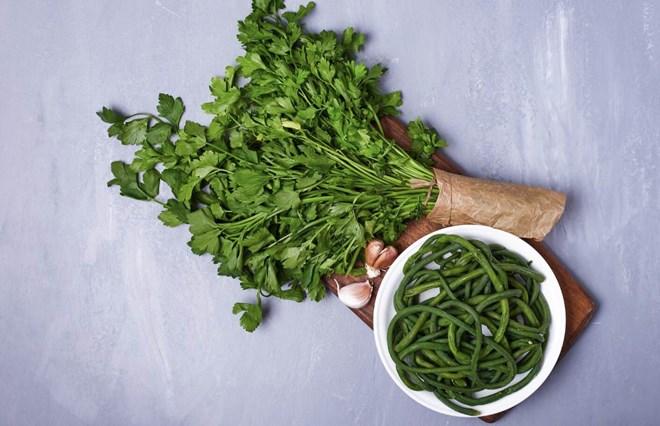 Kết hợp hạt thì là, rau mùi giúp hỗ trợ tiêu hóa tự nhiên