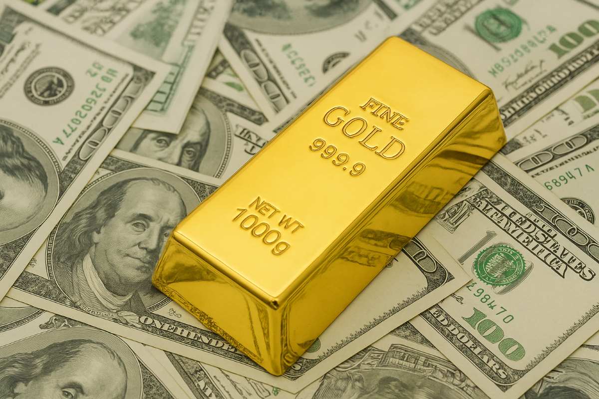 Sự suy yếu của đồng USD khiến vàng tăng giá. Ảnh minh họa AI