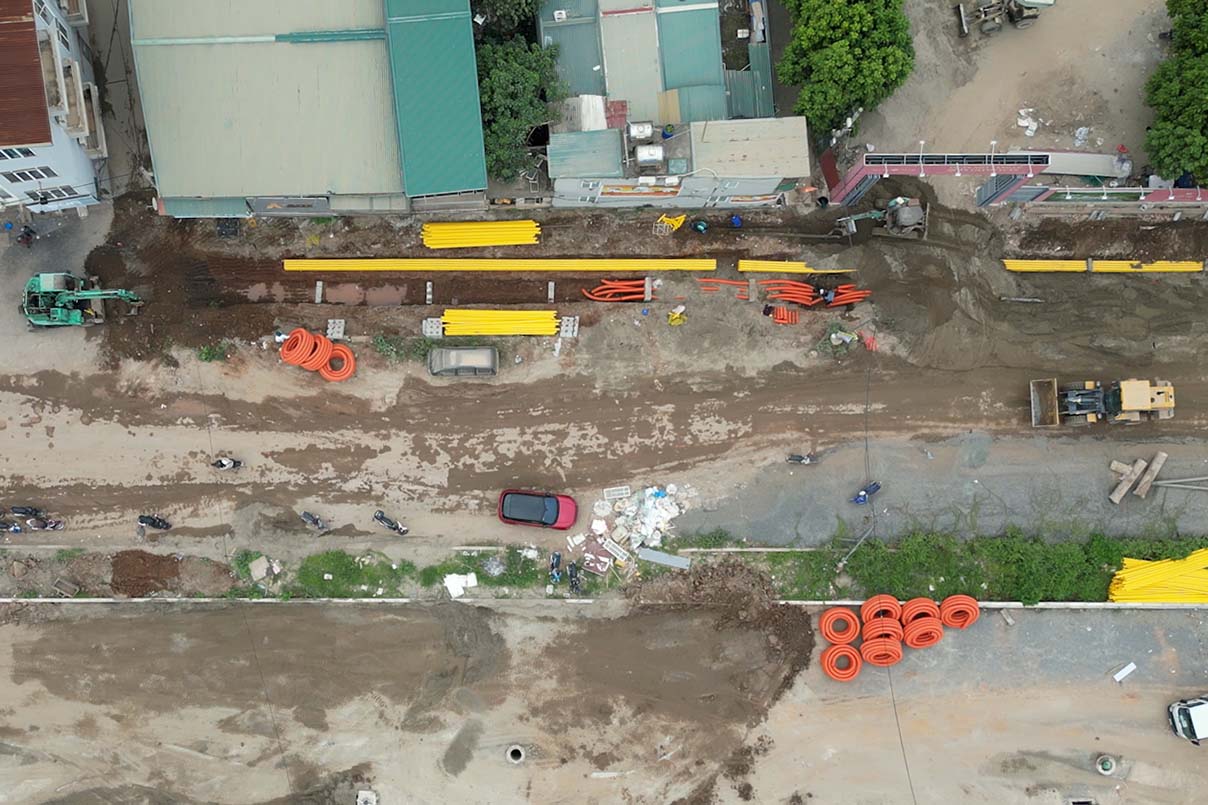 Dự án đường Vành đai 2,5 đoạn Đầm Hồng - Quốc lộ 1A nhìn từ trên cao. Ảnh: Hữu Vũ