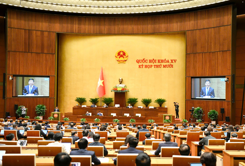 Toàn cảnh phiên họp sáng 3/11. Ảnh: QH