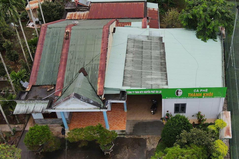 Nơi sản xuất cà phê của Tùng trên đường Mạc Đăng Dung. Ảnh: Hoài Phương