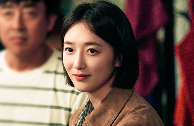 Chuyện tình được chú ý của Lee Je Hoon và Pyo Ye Jin ở phim Taxi Driver 3