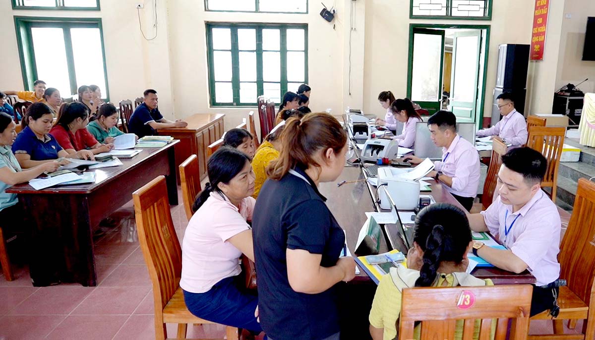 Chương trình tín dụng chính sách cho vay xuất khẩu lao động tại Tuyên Quang đã trở thành kênh dẫn vốn quan trọng, góp phần giải quyết việc làm, giảm nghèo bền vững. Ảnh: BTQ.