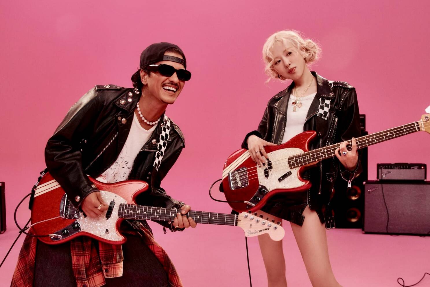 “APT.” của Rosé và Bruno Mars nhận 3 đề cử Grammy 2026. Ảnh: cắt từ MV