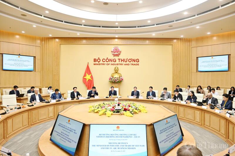 Tại buổi làm việc, Bộ công Thương khuyến khích các doanh nghiệp châu Âu tiếp tục mở rộng hoạt động đầu tư, sản xuất kinh doanh lâu dài tại Việt Nam.
