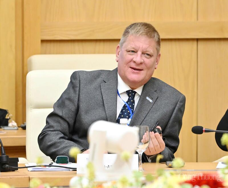 Bộ trưởng Nguyễn Hồng Diên làm việc với đoàn Hội đồng doanh nghiệp EU - ASEAN - 7