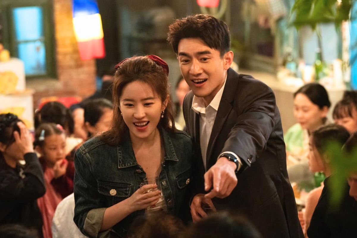 Lâm Canh Tân và Lưu Diệc Phi trong “Câu chuyện hoa hồng“. Ảnh: Nhà sản xuất