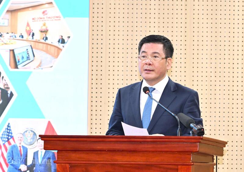 Bộ trưởng Bộ Công Thương Nguyễn Hồng Diên phát biểu kết luận hội nghị.