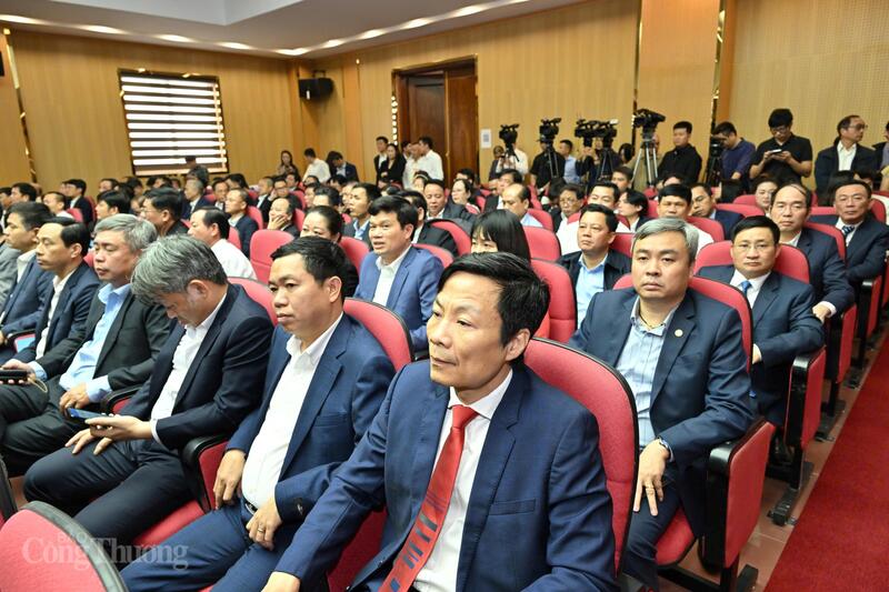 Hội nghị tập trung thảo luận các giải pháp triển khai nhiệm vụ trọng tâm của ngành Công Thương trong năm 2026.