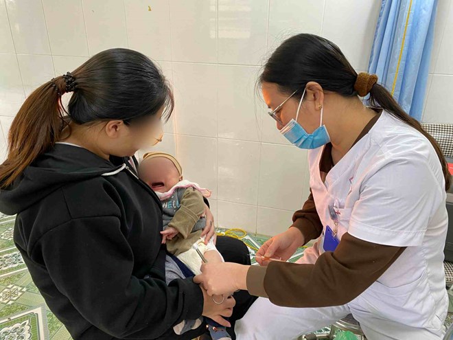 Phòng bệnh thường gặp ở trẻ nhỏ, cha mẹ không nên chủ quan