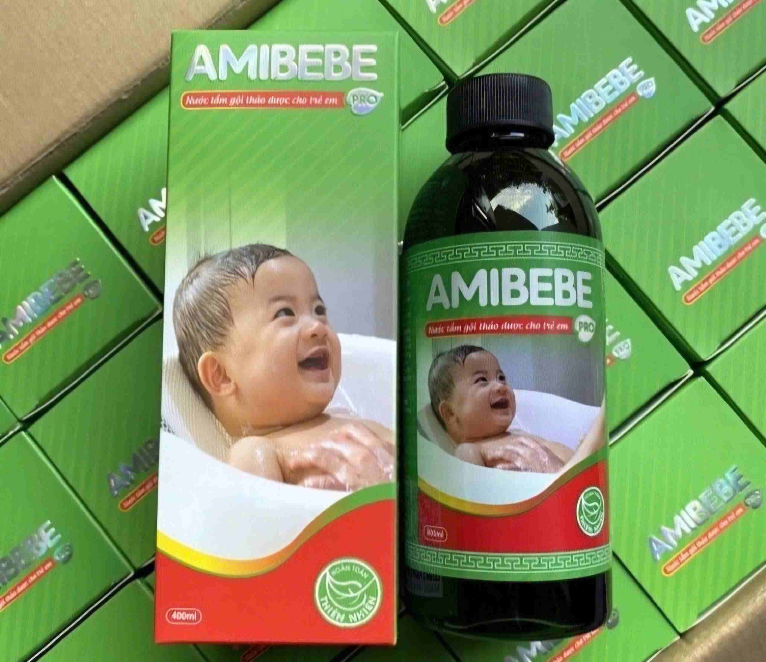 Thu hồi sản phẩm Nước tắm gội trẻ em Amibebe Pro - Hộp 1 chai 400 ml. Ảnh: Sở Y tế cung cấp