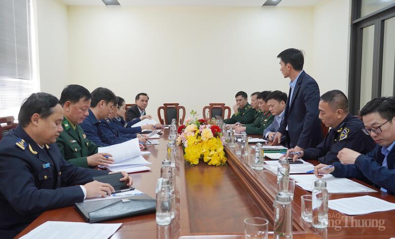 Văn phòng thường trực BCĐ 389 Quốc gia làm việc tại tỉnh Quảng Trị.