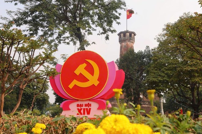 Đường phố Thủ đô rực rỡ từ nỗ lực của các công nhân môi trường