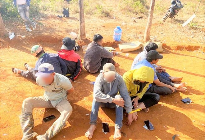 Triệt phá tụ điểm đá gà ăn tiền tại xã biên giới ở Lâm Đồng