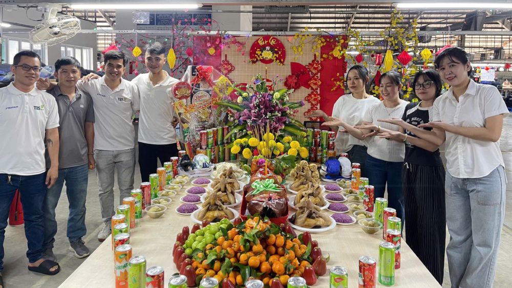 Người alo động tham gia Lễ Giỗ Tổ Nghề Gò Giày. Ảnh: CĐCS Công ty